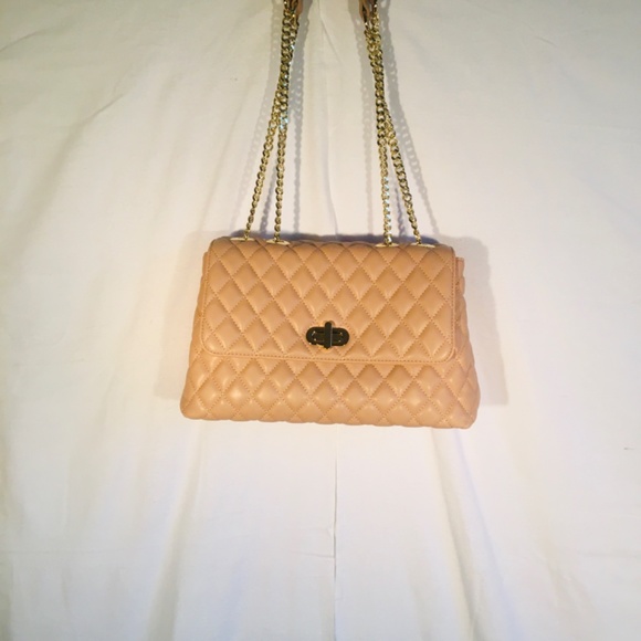 Quilted Chain Bag - Picture 3 of 8